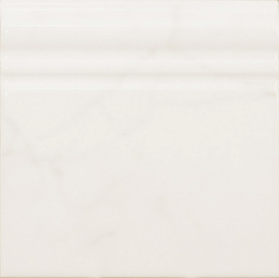 Skirting Carrara